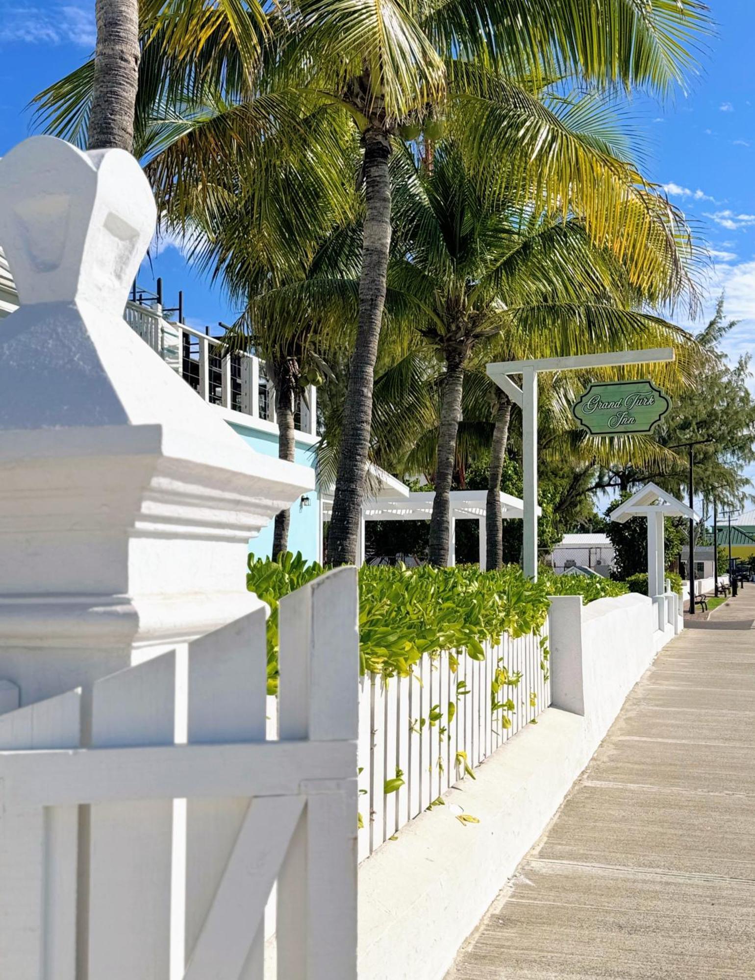 Grand Turk Inn エクステリア 写真